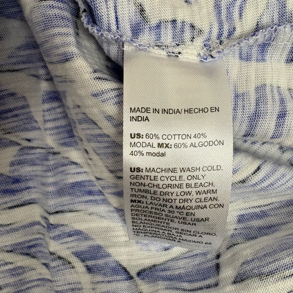 Chico's Blue Leaf-Print Ruffle-Cuff Blouse Cotton Modal size 1/Med - Picture 7 of 10